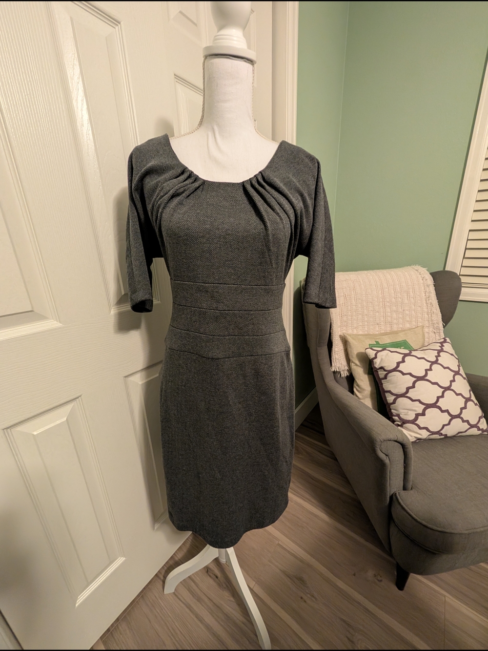 Banana Republic Charcoal Gray Pleated Sheath Midi Dress